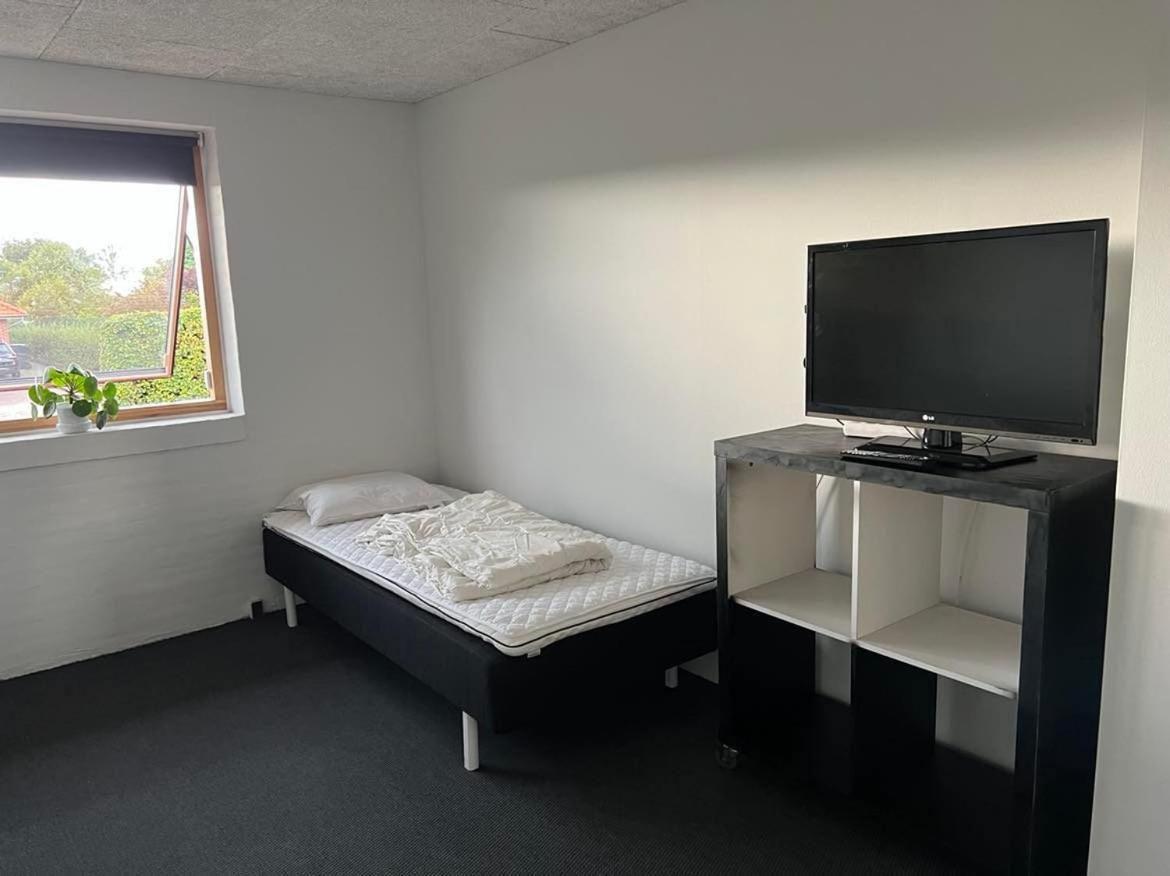 Ebbesens Bed And Bath - Two Double Rooms Herning Buitenkant foto